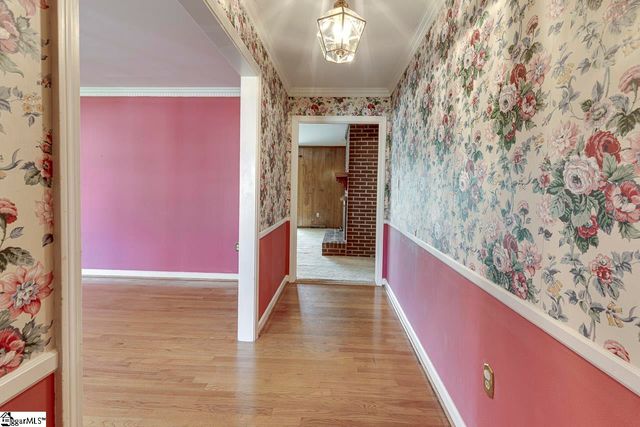 10 Guyton Street, Greenville, SC 29615