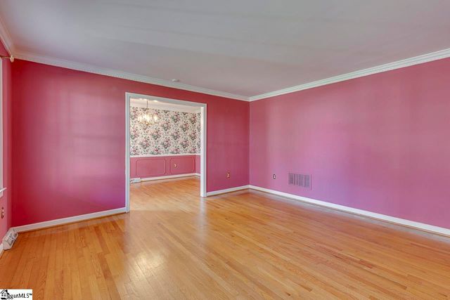 10 Guyton Street, Greenville, SC 29615