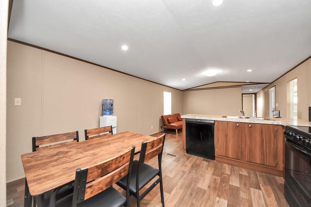 280 Road 5504, Cleveland, TX 77327