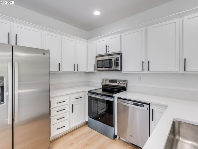 7817 Sw BROOKLINE Ln, Portland, OR 97224