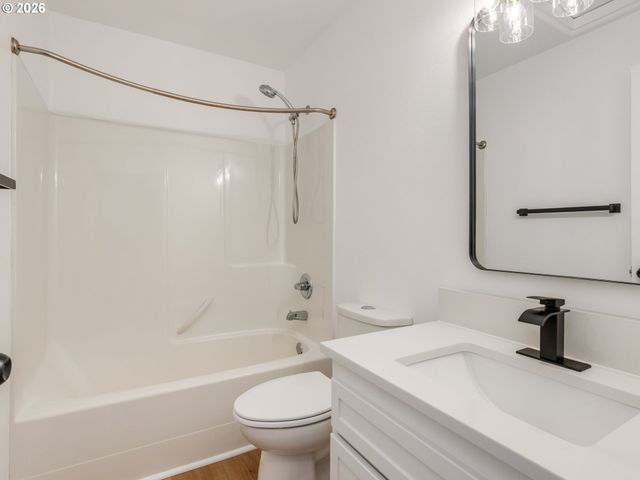 7817 Sw BROOKLINE Ln, Portland, OR 97224