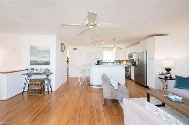 910 E Ocean View Ave Apt 27, Norfolk, VA 23503