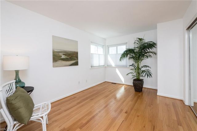 910 E Ocean View Ave Apt 27, Norfolk, VA 23503