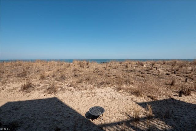 910 E Ocean View Ave Apt 27, Norfolk, VA 23503