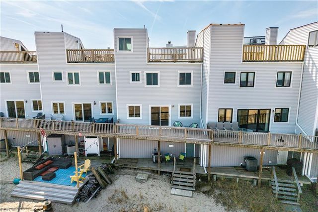 910 E Ocean View Ave Apt 27, Norfolk, VA 23503