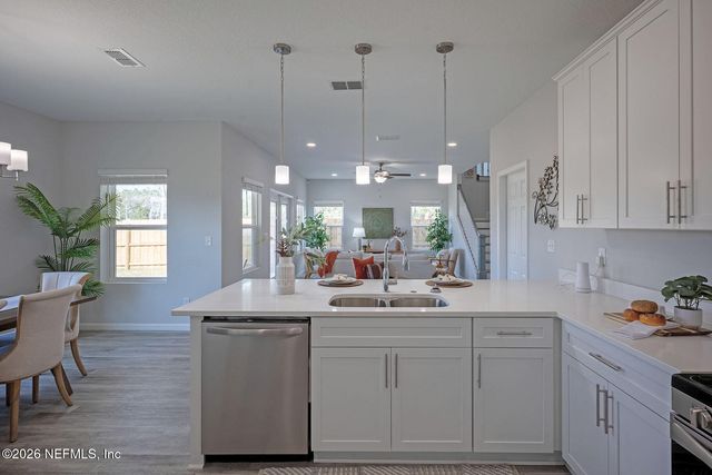 1223 JEWELSTONE Lane, Jacksonville, FL 32221