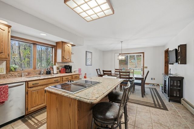 3022 Hillside Dr, Palmer, MA 01069