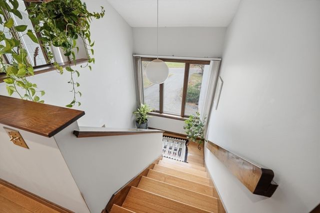 3022 Hillside Dr, Palmer, MA 01069