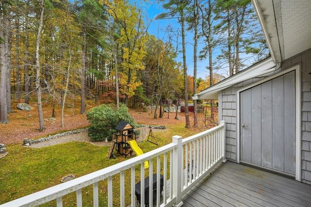 3022 Hillside Dr, Palmer, MA 01069