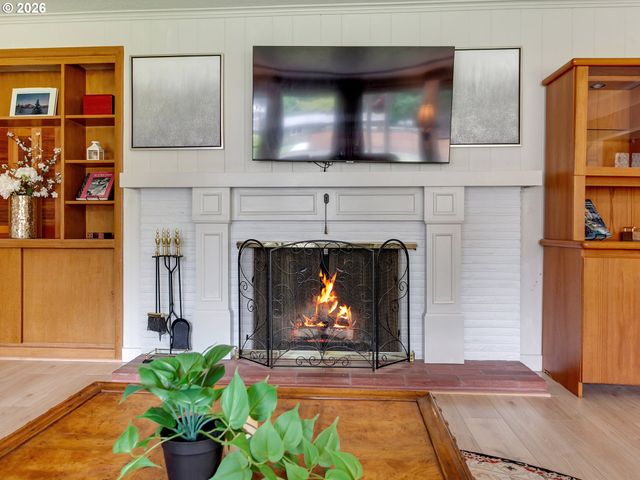 10210 Sw CRESTWOOD Ct, Beaverton, OR 97008