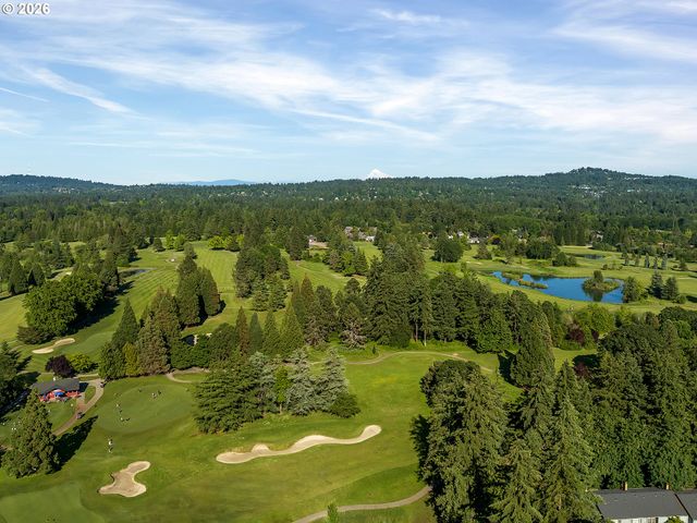 10210 Sw CRESTWOOD Ct, Beaverton, OR 97008
