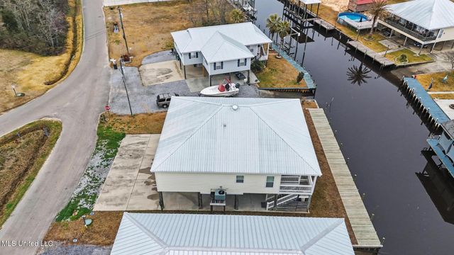 4066 Mindanao, Bay Saint Louis, MS 39520