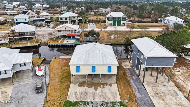 4066 Mindanao, Bay Saint Louis, MS 39520