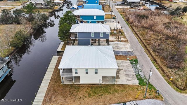 4066 Mindanao, Bay Saint Louis, MS 39520