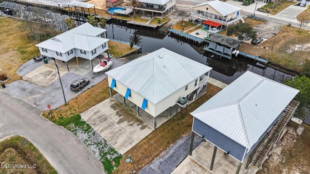 4066 Mindanao, Bay Saint Louis, MS 39520