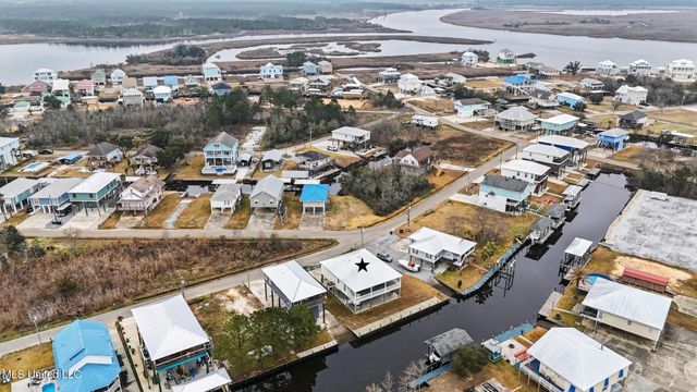 4066 Mindanao, Bay Saint Louis, MS 39520