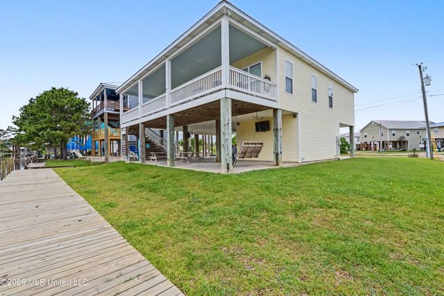 4066 Mindanao, Bay Saint Louis, MS 39520