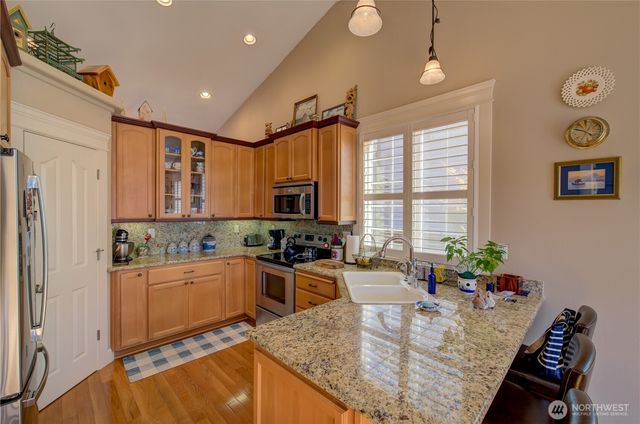 2611 Sea Crest Avenue N, Long Beach, WA 98631