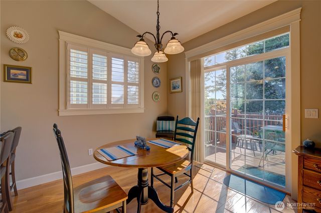 2611 Sea Crest Avenue N, Long Beach, WA 98631