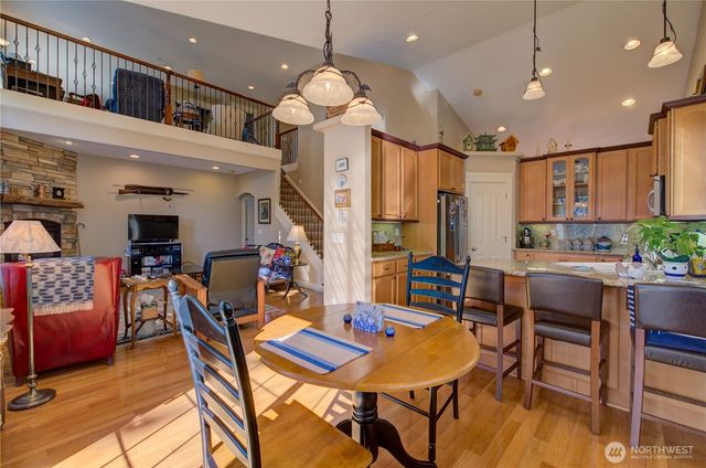 2611 Sea Crest Avenue N, Long Beach, WA 98631