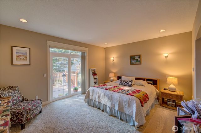 2611 Sea Crest Avenue N, Long Beach, WA 98631