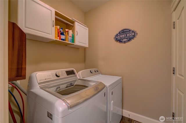 2611 Sea Crest Avenue N, Long Beach, WA 98631