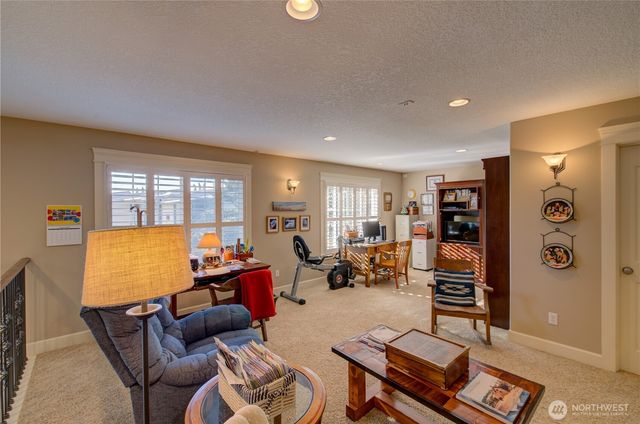 2611 Sea Crest Avenue N, Long Beach, WA 98631