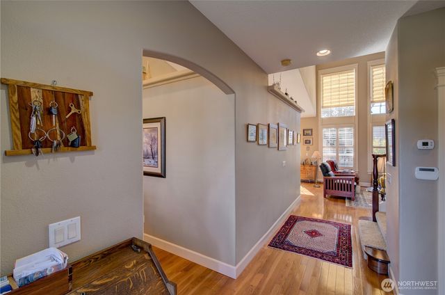 2611 Sea Crest Avenue N, Long Beach, WA 98631