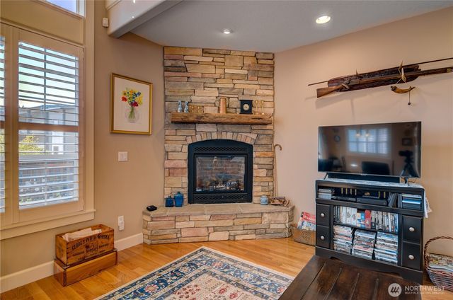 2611 Sea Crest Avenue N, Long Beach, WA 98631