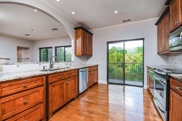 2865 Lenox NE Road 407, Atlanta, GA 30324