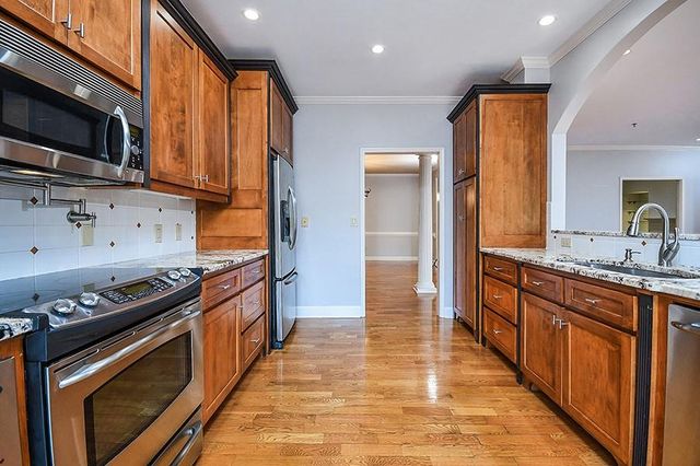 2865 Lenox NE Road 407, Atlanta, GA 30324