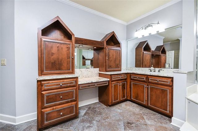 2865 Lenox NE Road 407, Atlanta, GA 30324