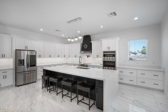 425 S HIDALGO Road, Chandler, AZ 85225
