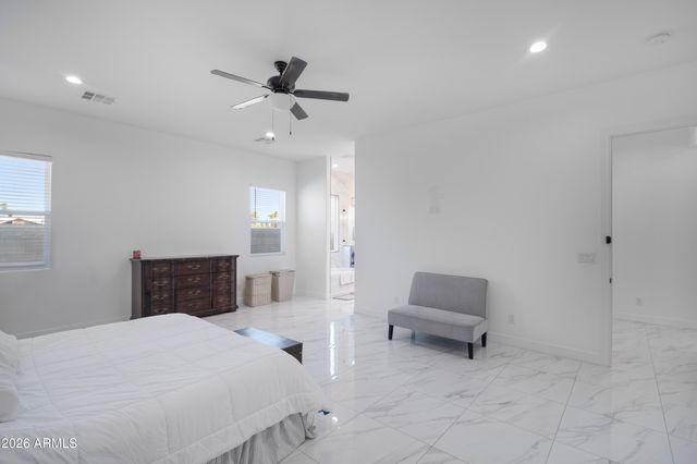425 S HIDALGO Road, Chandler, AZ 85225