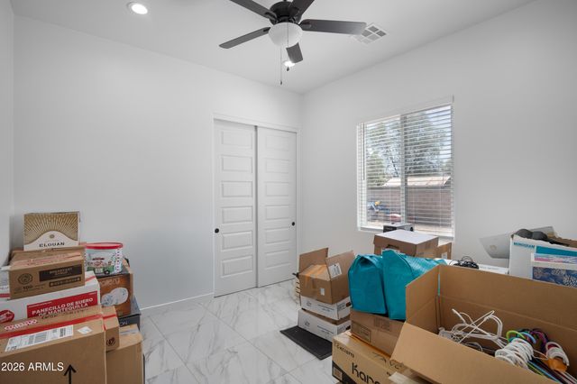 425 S HIDALGO Road, Chandler, AZ 85225