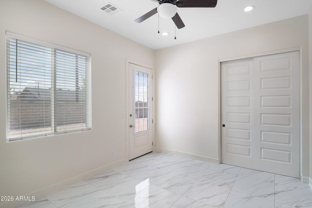 425 S HIDALGO Road, Chandler, AZ 85225