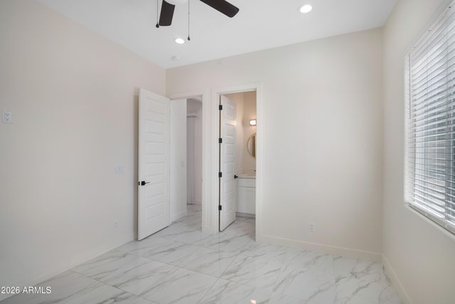 425 S HIDALGO Road, Chandler, AZ 85225