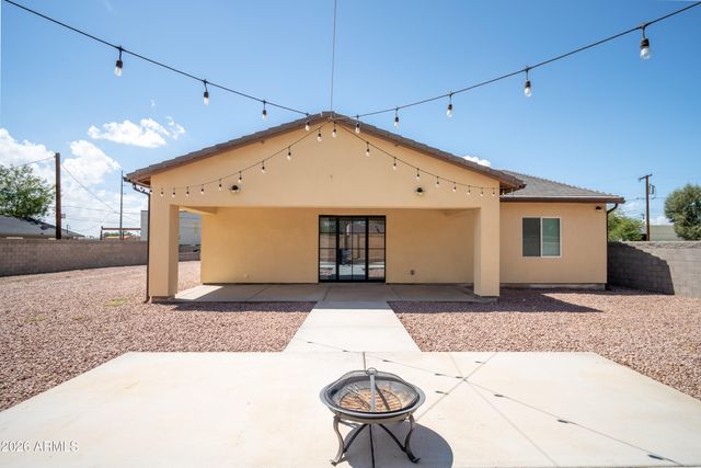 425 S HIDALGO Road, Chandler, AZ 85225