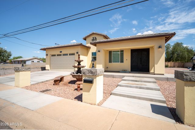 425 S HIDALGO Road, Chandler, AZ 85225