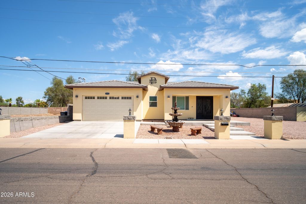 425 S HIDALGO Road, Chandler, AZ 85225 — photo 2
