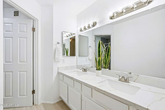13833 S 40TH Street 1004, Phoenix, AZ 85044