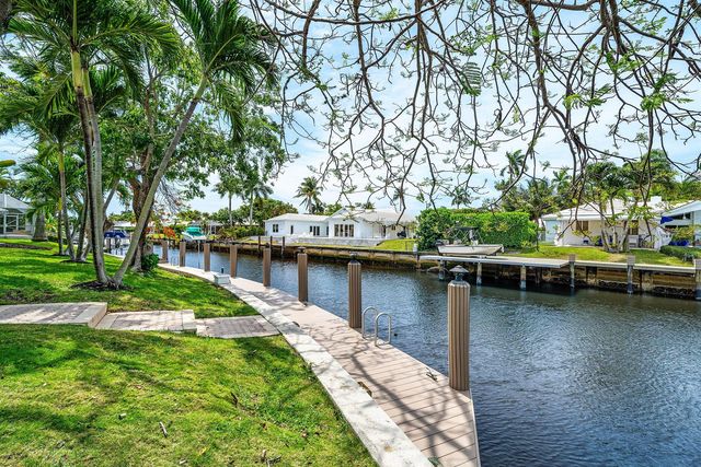 770 Peachtree Lane, Boca Raton, FL 33486