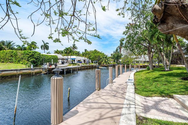 770 Peachtree Lane, Boca Raton, FL 33486