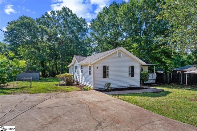 102 Rasor Drive, Greenville, SC 29617