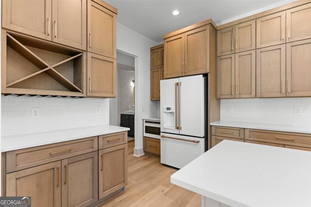 1800 Osprey Poynte, Greensboro, GA 30642