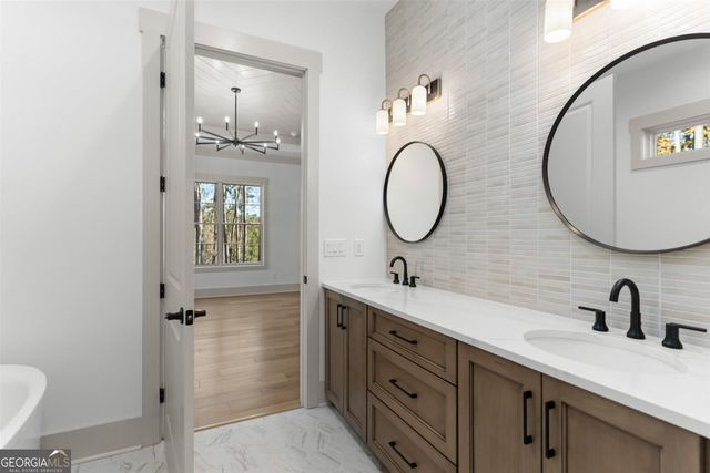 1800 Osprey Poynte, Greensboro, GA 30642