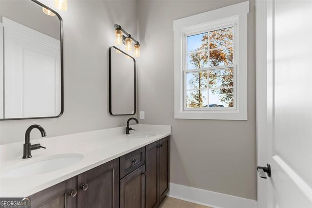 1800 Osprey Poynte, Greensboro, GA 30642