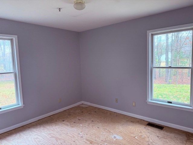 74 N Hatfield Rd, Hatfield, MA 01038