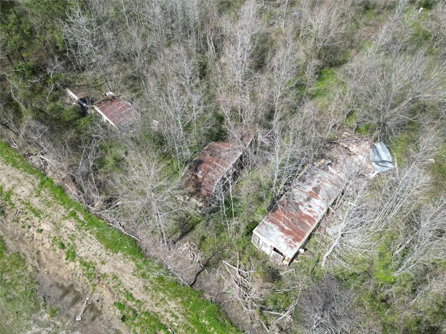 9715 Highway 321, Dayton, TX 77535