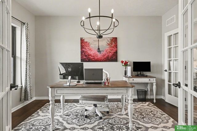 11004 Hardwood Drive, Papillion, NE 68046